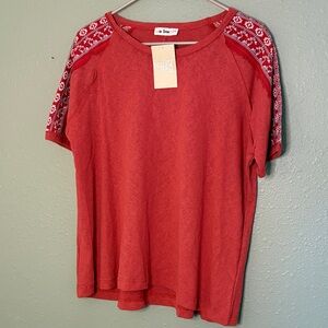 In Bloom Red Short Sleeve Tee with Patterned Shoulders